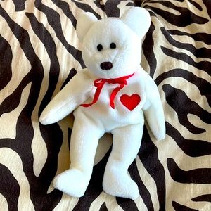 Beanie baby Valentino. TY smoke free no odor lightly touched